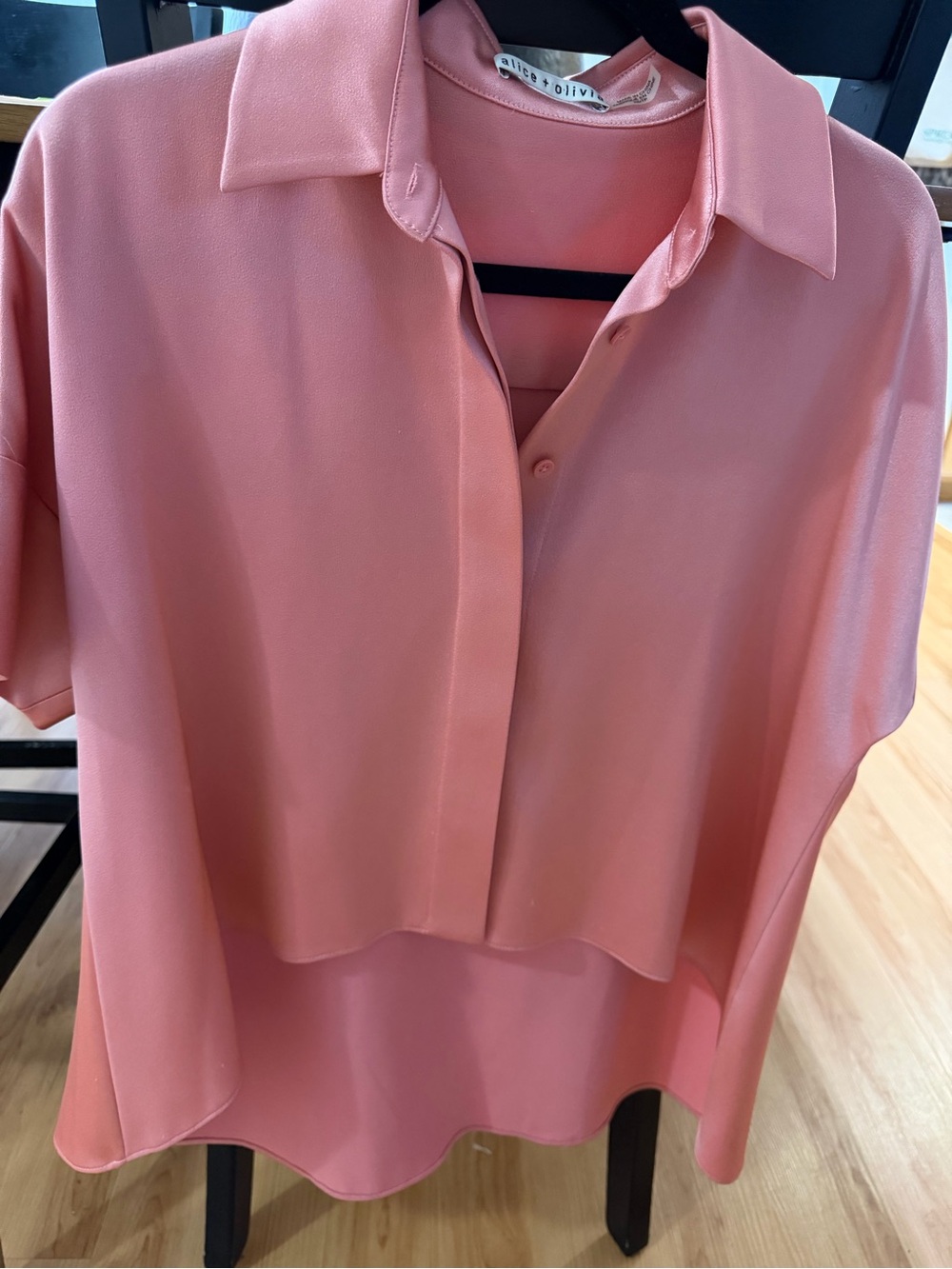 Alice + Olivia Dusty Rose Short-Sleeve Collared Blouse